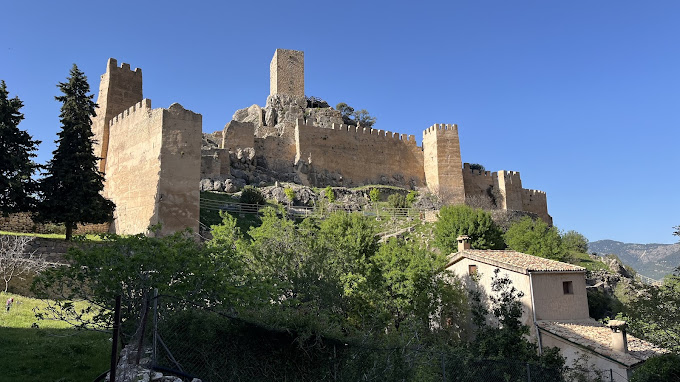 ¿Conoces el Castillo de la Iruela? Otra joya del mundo rural